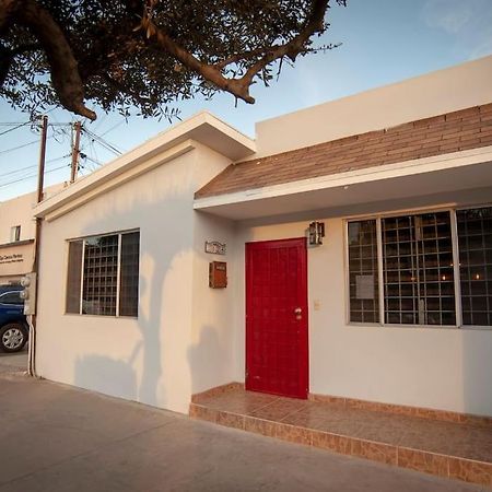 Clean&Equipped, 1-Floor 3-Bedroom Downtown House Ensenada Esterno foto