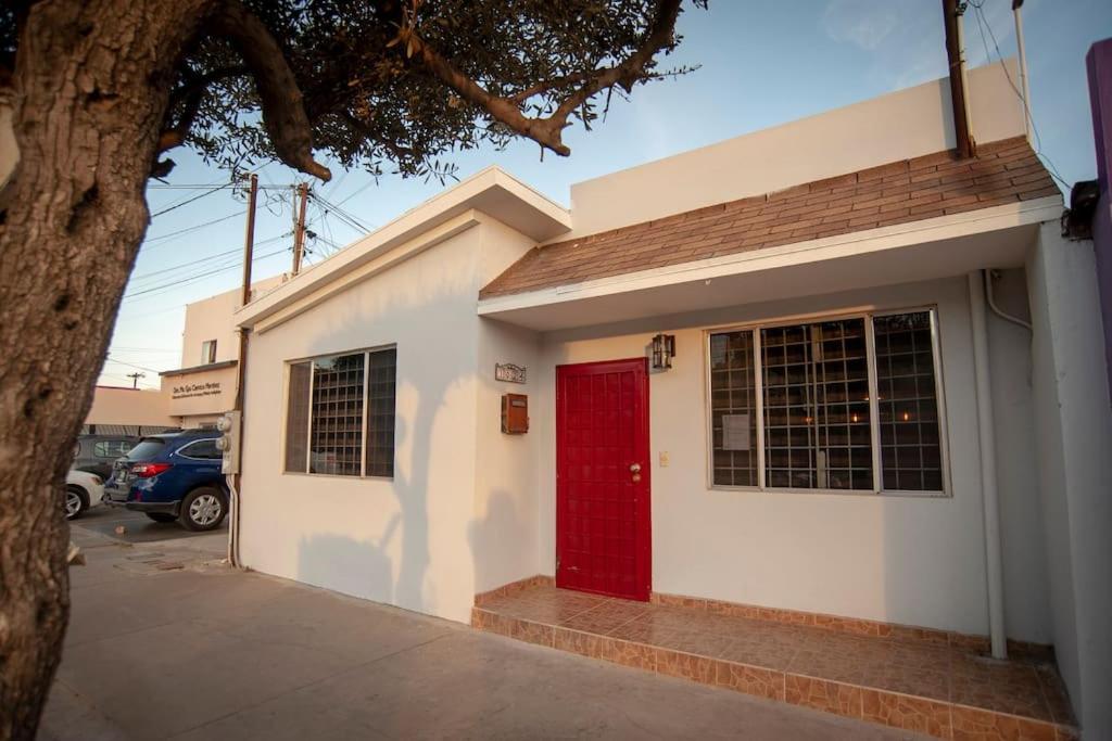 Clean&Equipped, 1-Floor 3-Bedroom Downtown House Ensenada Esterno foto