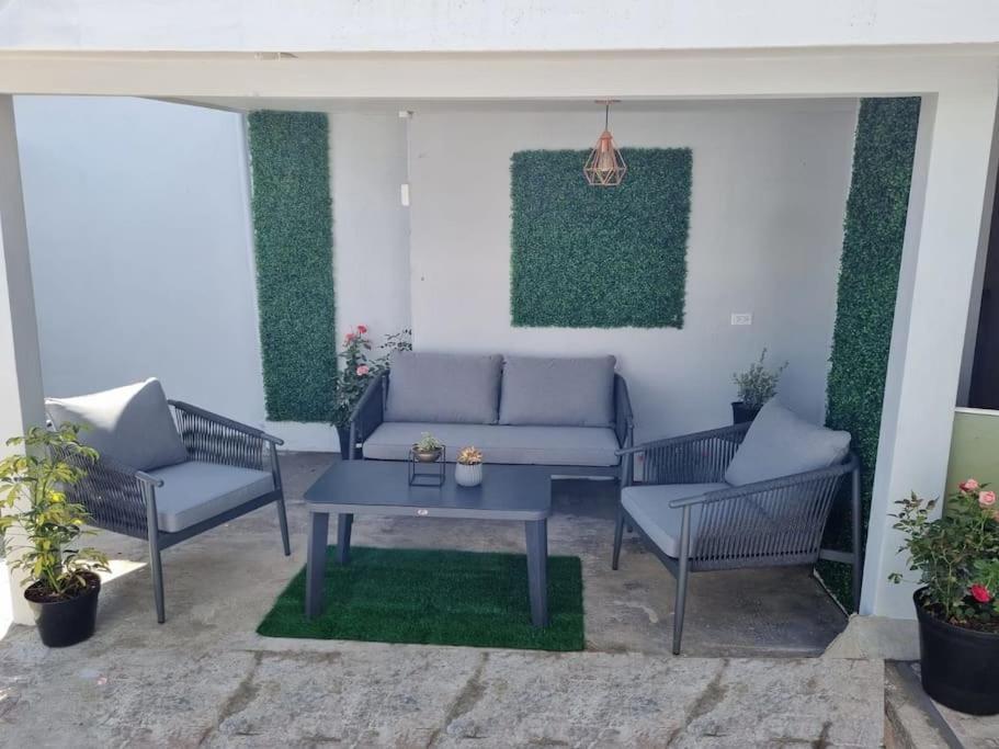 Clean&Equipped, 1-Floor 3-Bedroom Downtown House Ensenada Esterno foto
