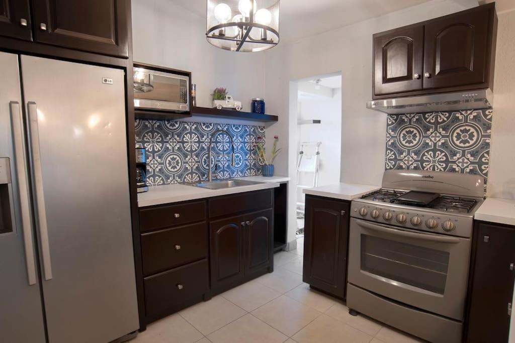 Clean&Equipped, 1-Floor 3-Bedroom Downtown House Ensenada Esterno foto